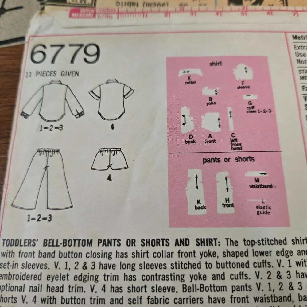 Simplicity 6779 Vintage Sewing Pattern70s Toddler's Bell-Bottoms, Shorts & Shirt